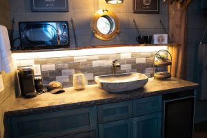 kitchenette inside a treehouse in the Smoky Mountains